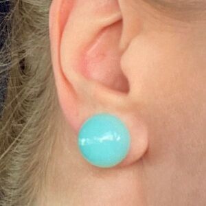 VINTAGE 1970’s Lucite Turquoise Tiffany Blue CLIP ON Earrings
